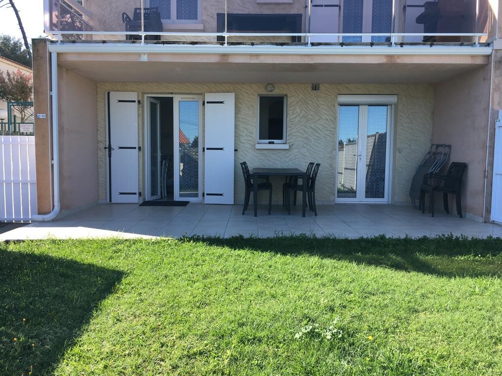 Hôtel Résidence Les Flots Saint-Palais-sur-Mer Exterior foto